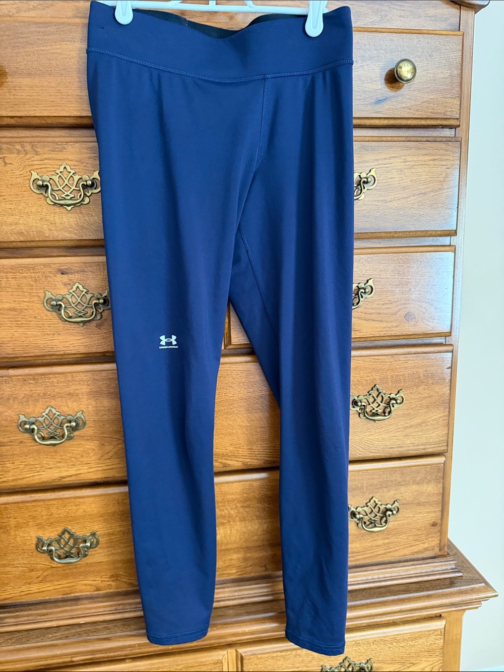 Under Armour Women’s Navy Blue Performance Leggings